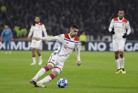 历与山东泰 历与山东泰